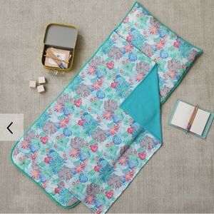 Lilly Pulitzer -unicorns in bloom Nap may “ Gwen “